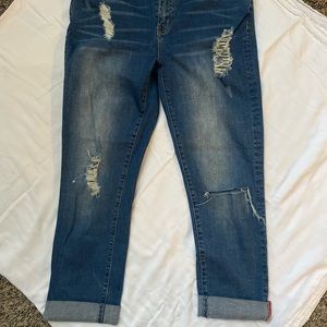 Buffalo Faith Mid Rise Rolled Up Crop jeans